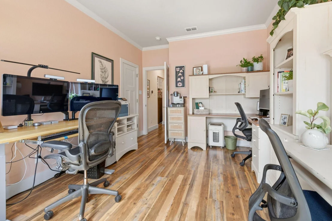 Photo of 1710 Urban Avenue