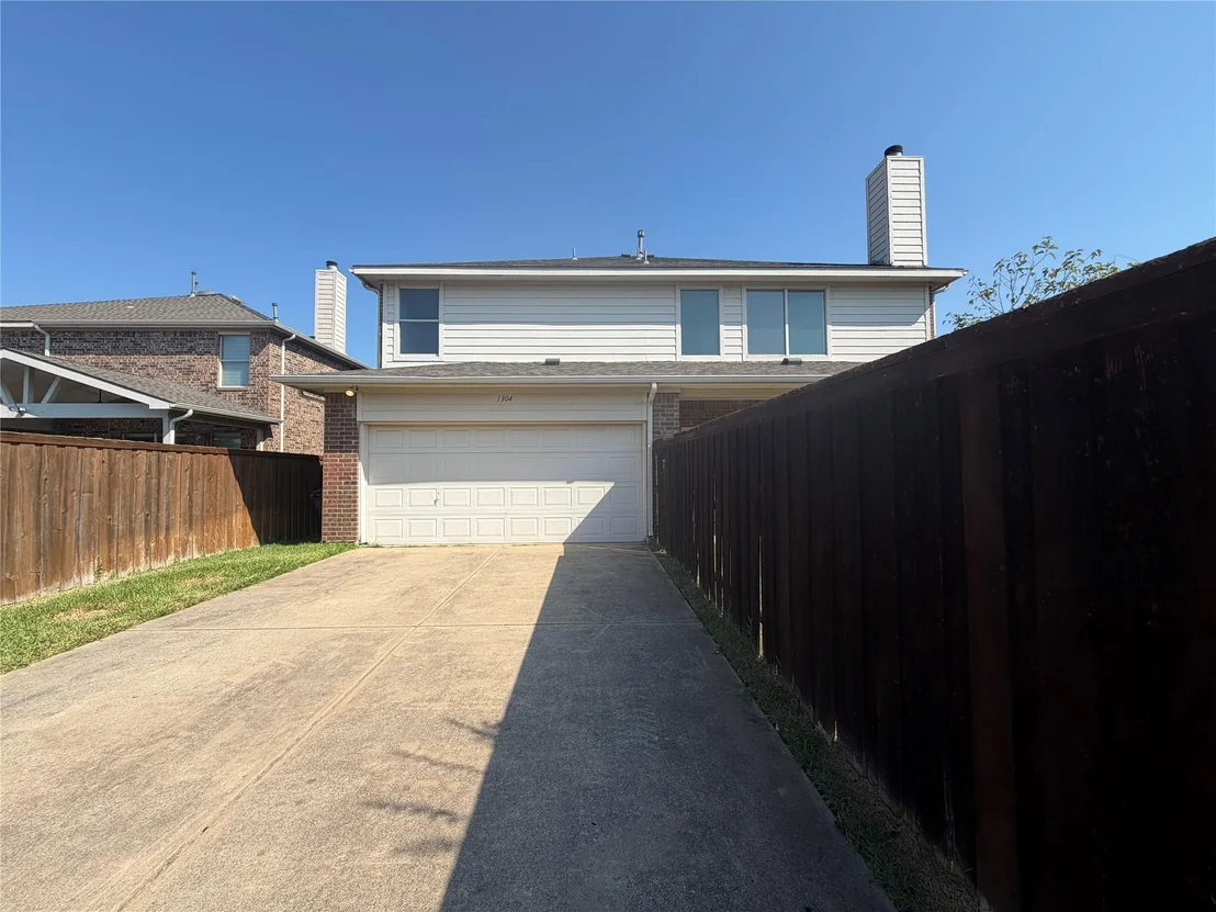 Photo of 1304 Grapevine Drive