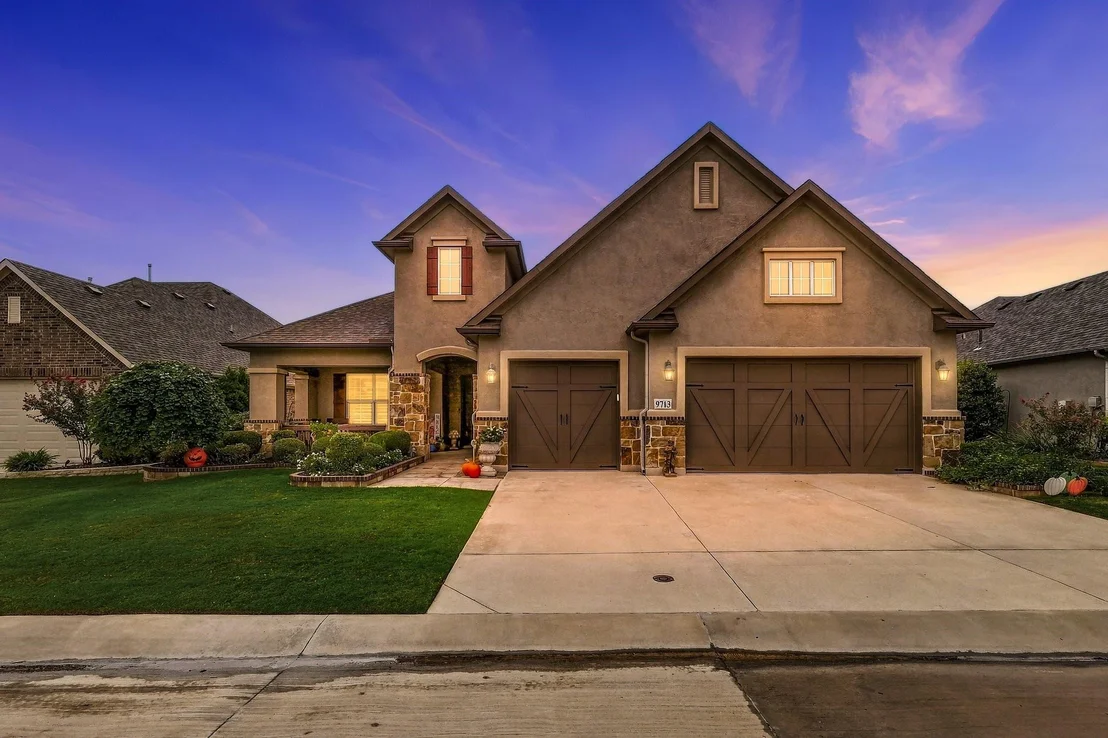 Photo of 9713 Arkose Drive