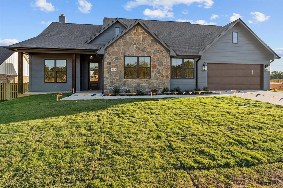 Photo of 16421 Clearview Drive