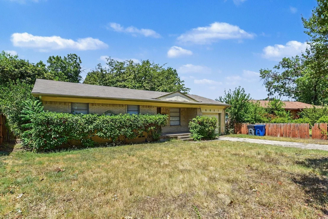 Photo of 8821 Rustown Drive
