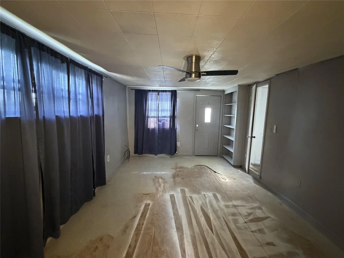 Photo of 267 N Katy Road