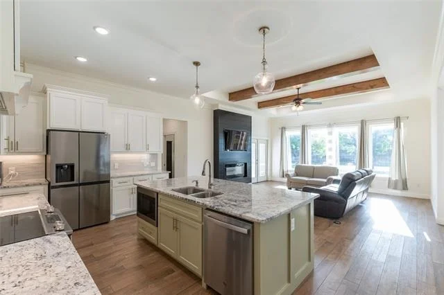 Photo of 6917 Mcleod Drive