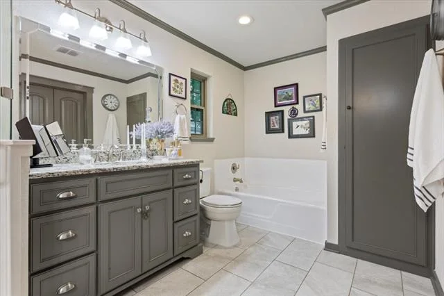 Photo of 649 Wedgewood Drive