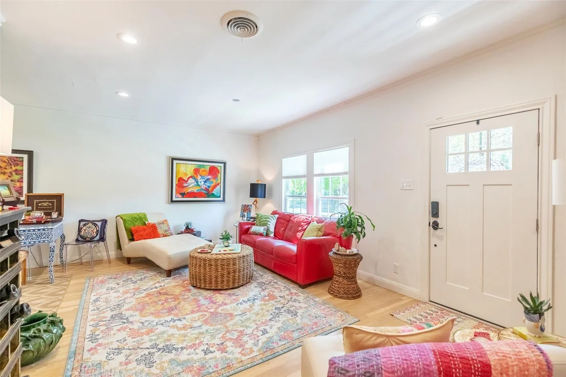 Photo of 1182 Glenwood Drive