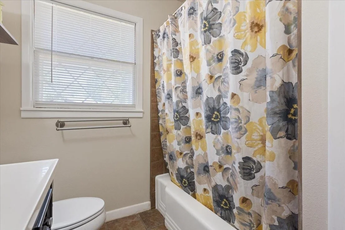 Photo of 1212 Guthrie Drive