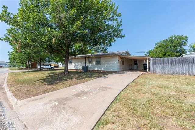 Photo of 2502 Bennett Drive