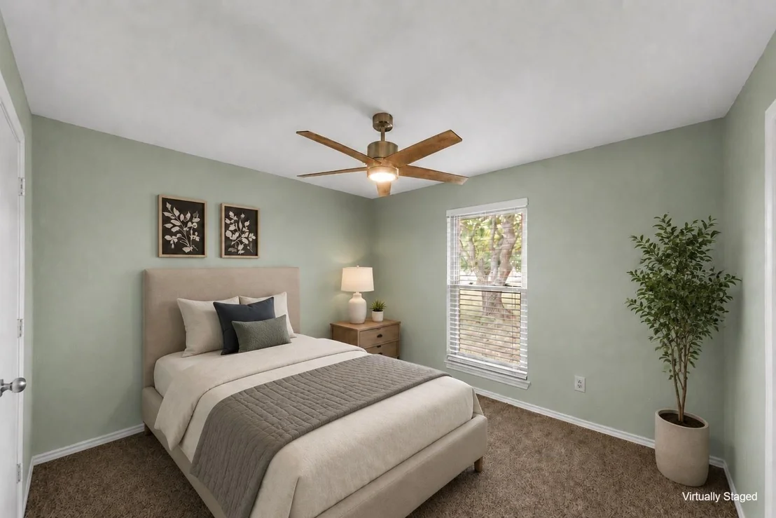 Photo of 16612 Scenic Circle