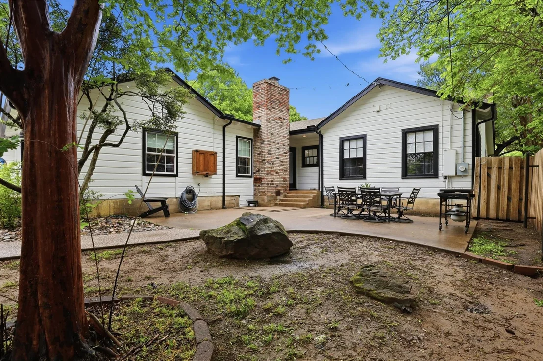 Photo of 216 Sunset Drive