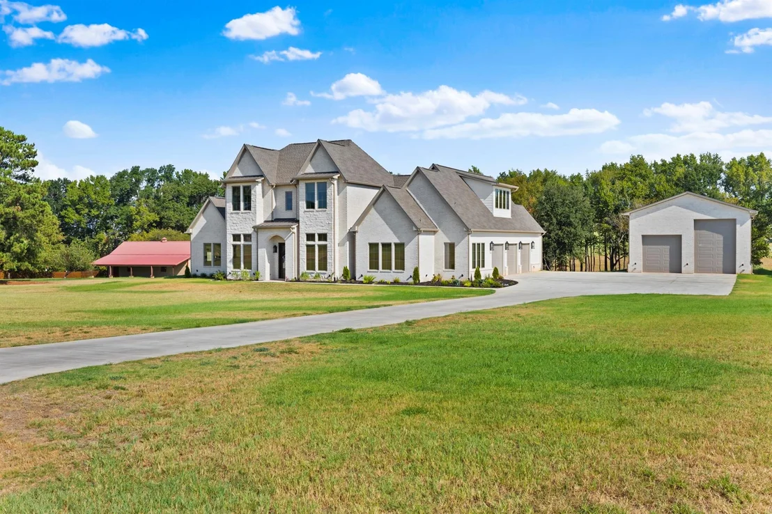 Photo of 23180 Bridle View Drive