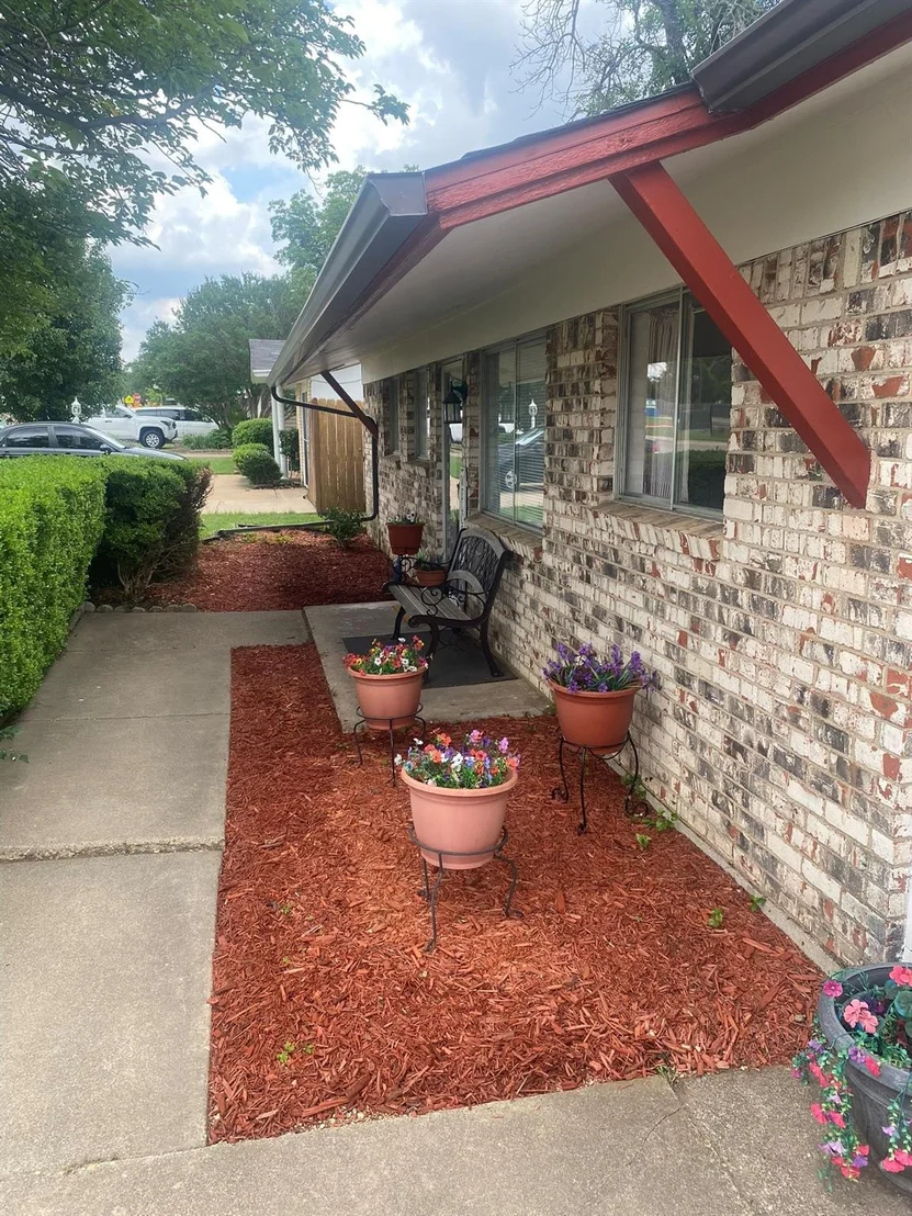 Photo of 5820 Shipp Drive