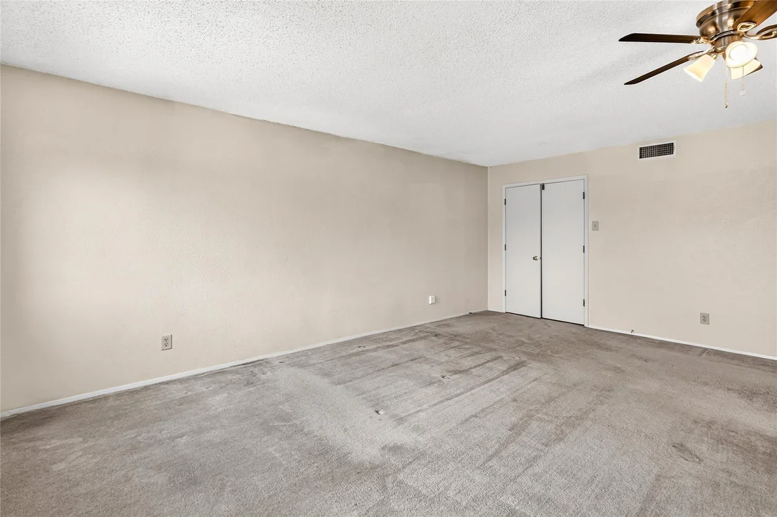Photo of 3302 Ivanhoe Lane