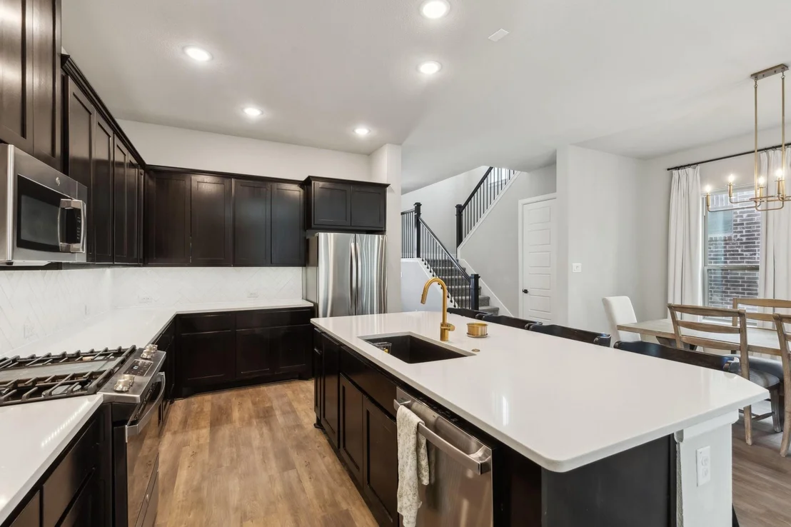 Photo of 2121 Tolleson Drive
