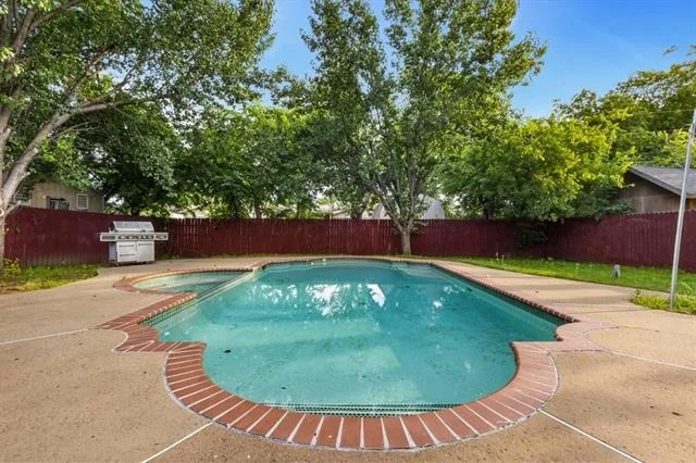 Photo of 2529 Syracuse Drive