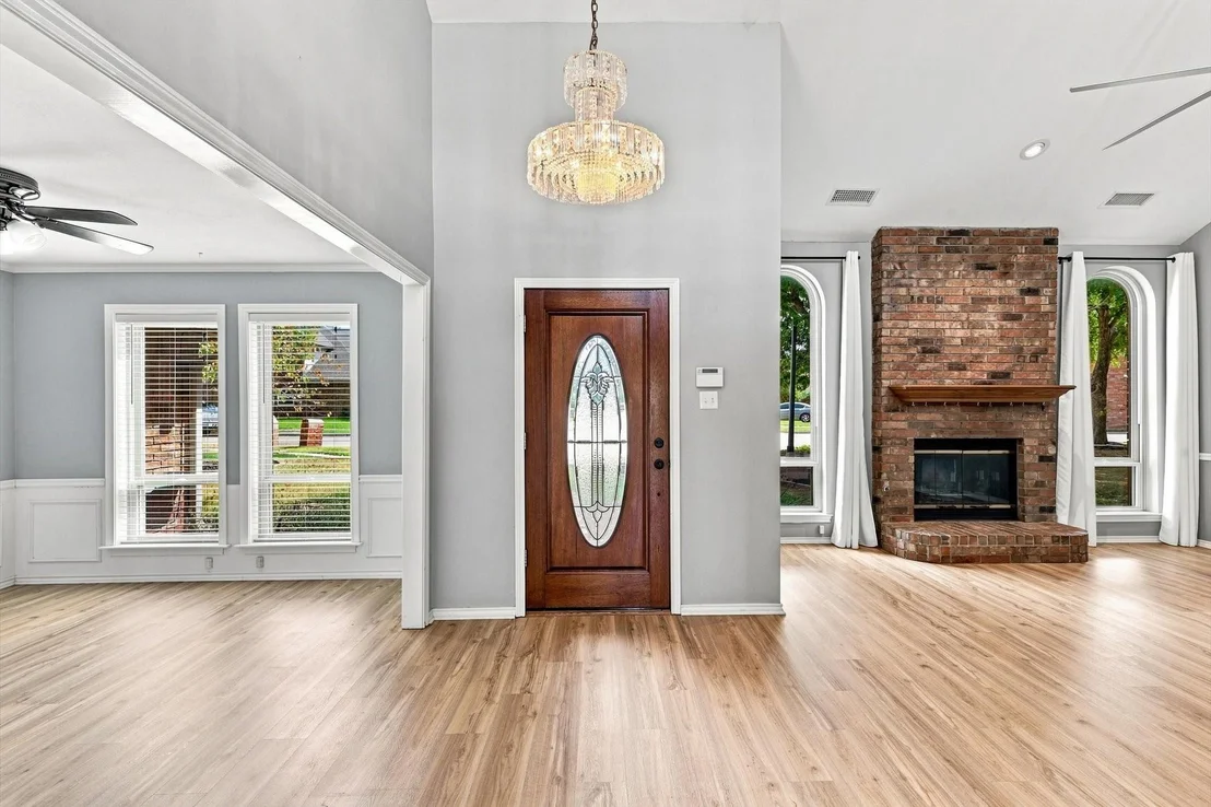 Photo of 1222 Dentonshire Drive