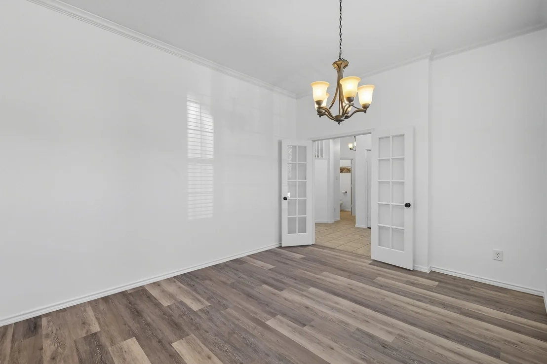 Photo of 13180 Mannheim Drive
