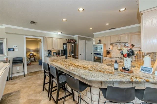 Photo of 140 Oyster Bay