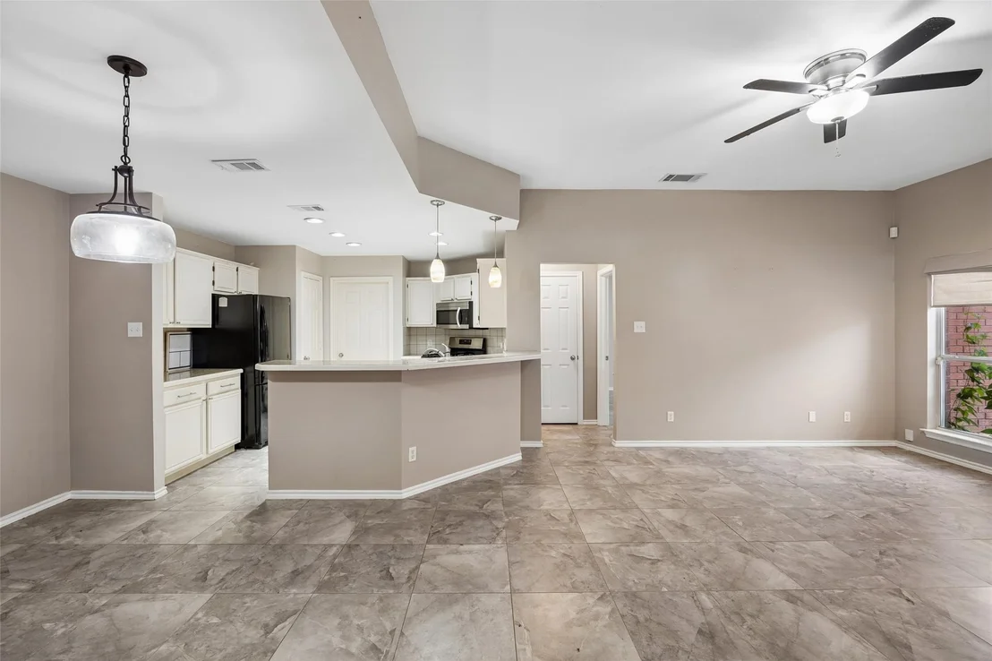 Photo of 716 Ashbrook Drive