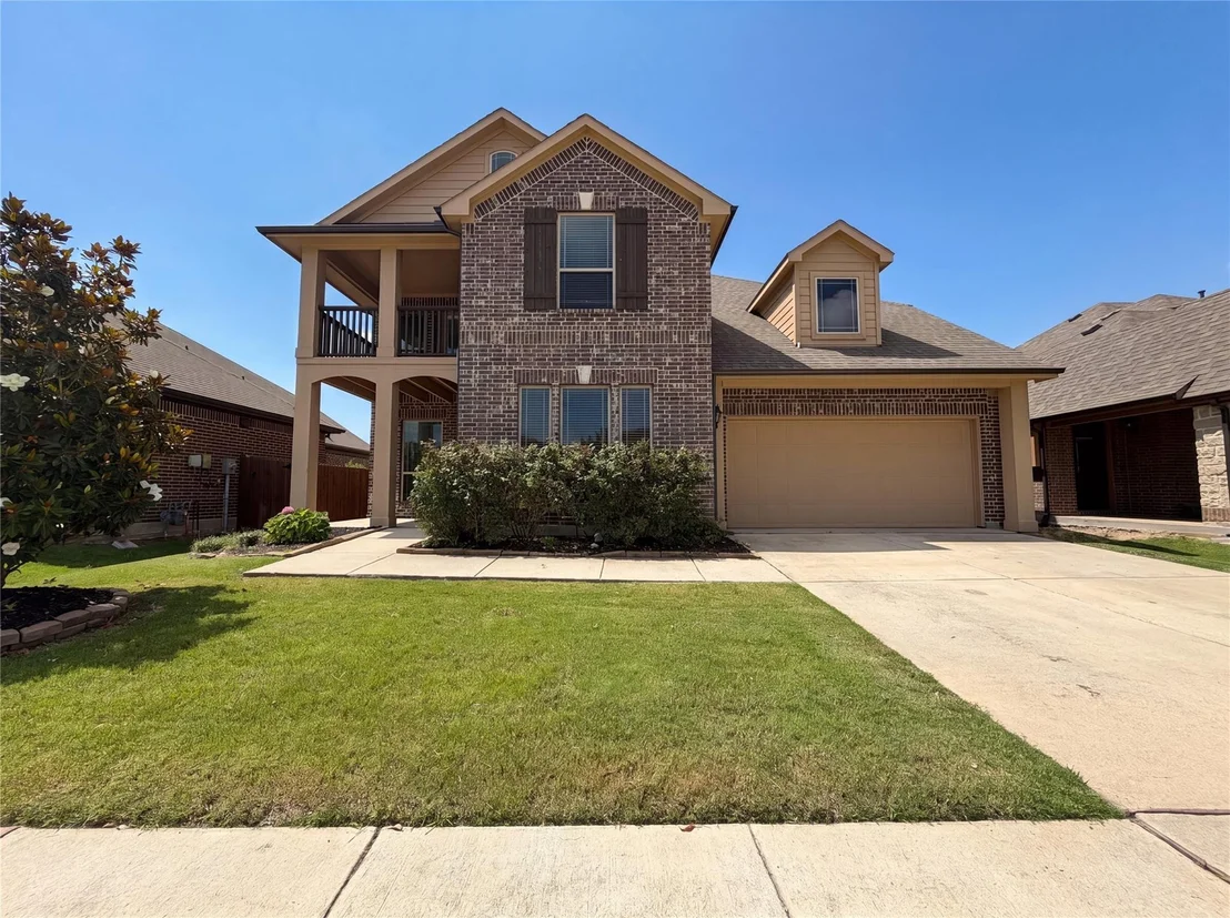 Photo of 725 Lyndhurst Drive
