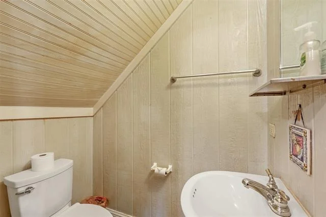 Photo of 23050 COUNTY ROAD 244