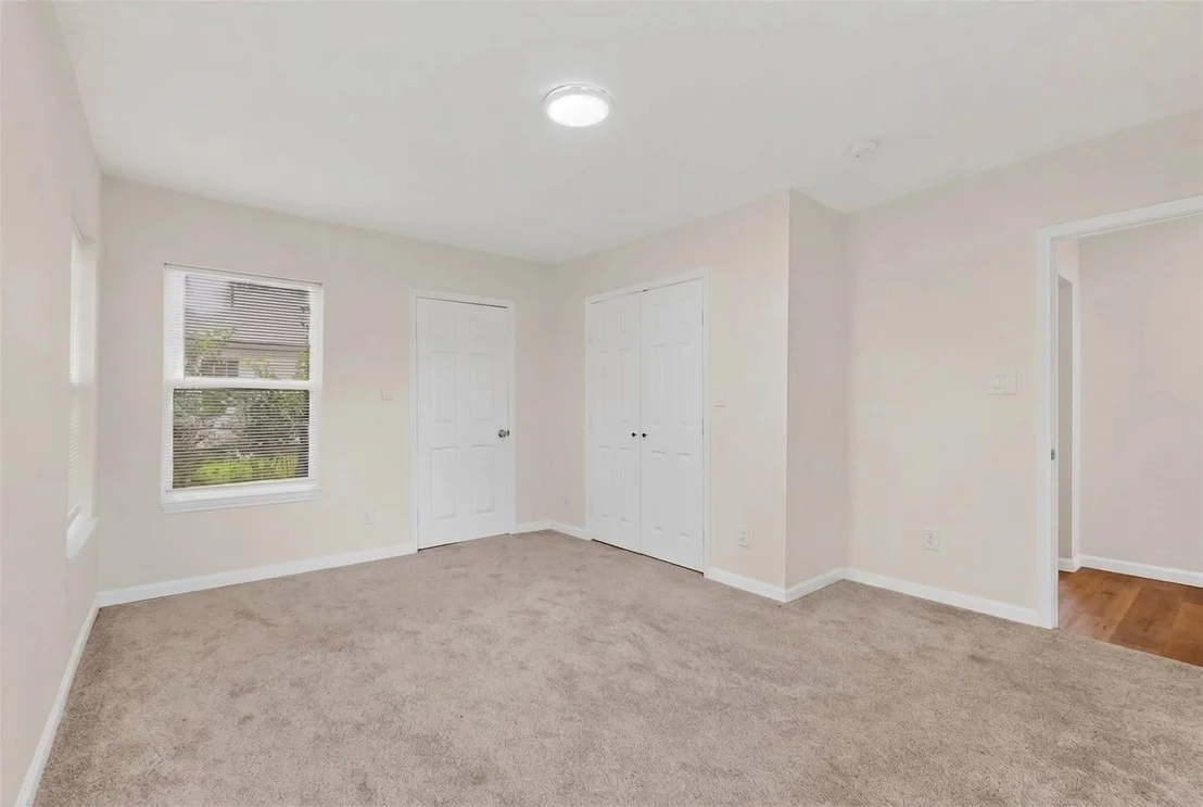 Photo of 405 Elm Drive