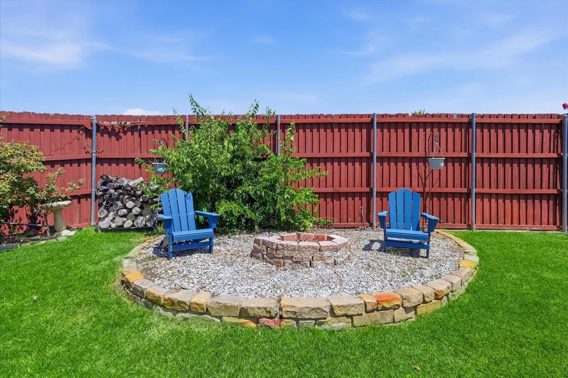 Photo of 2401 Maverick Drive