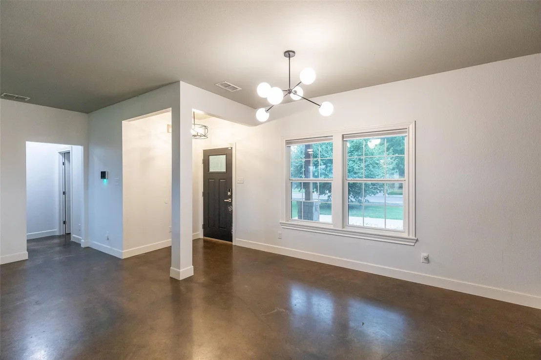 Photo of 901 Kelley Lane