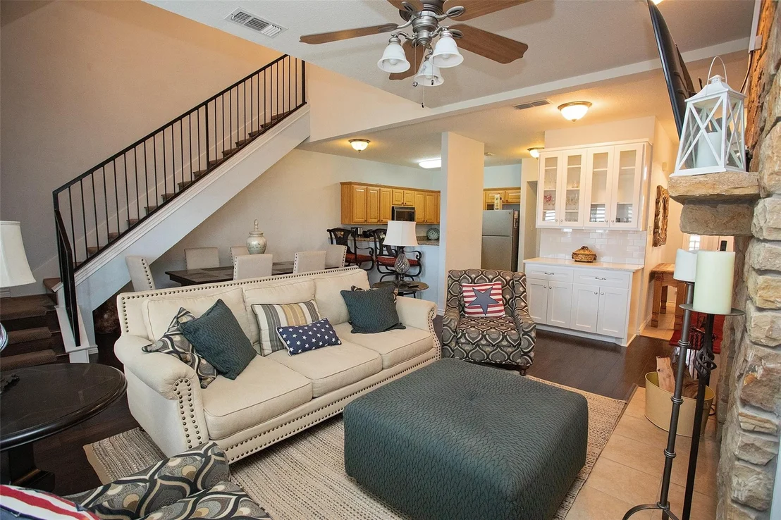 Photo of 1204 Eagle Point