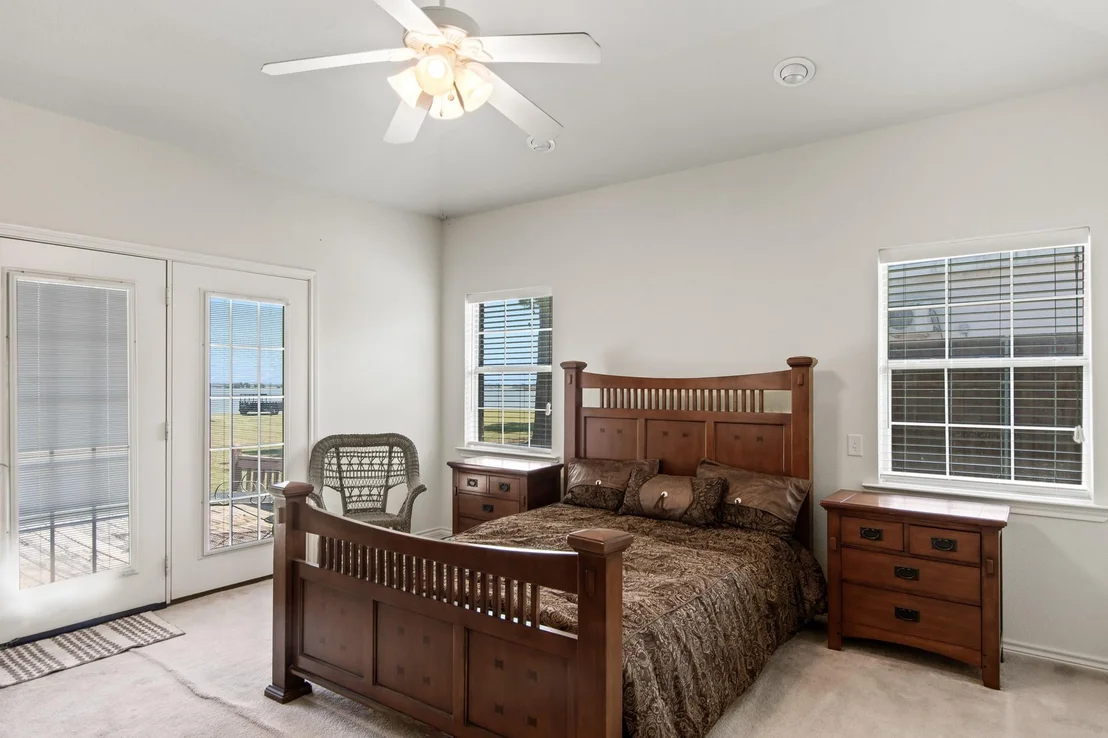 Photo of 1237 Beachview