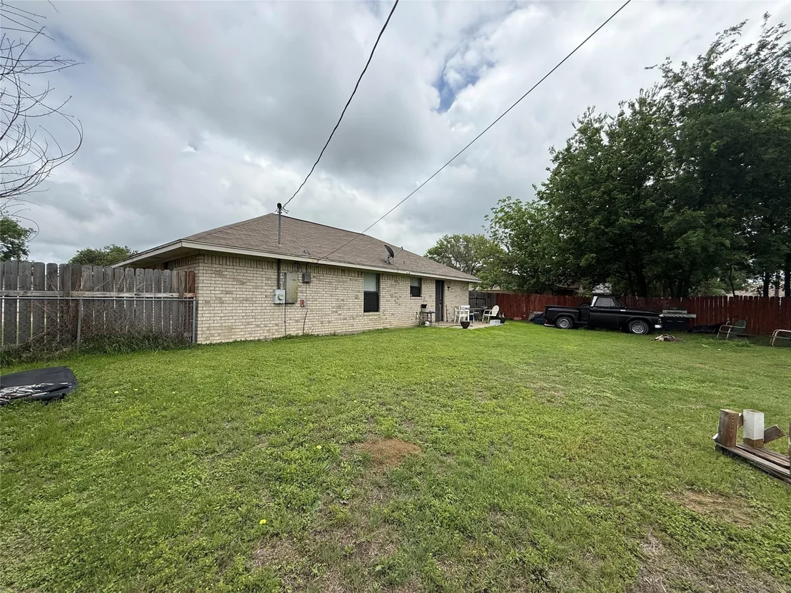 Photo of 1004 Clover Street