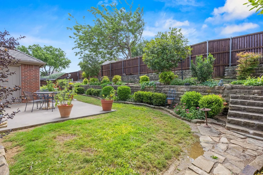 Photo of 1004 Dover Heights Trail