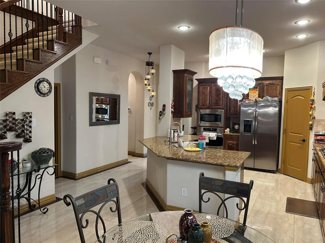 Photo of 2219 Longview Road