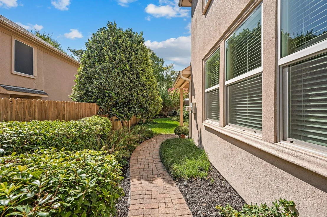 Photo of 614 Rosemead Drive
