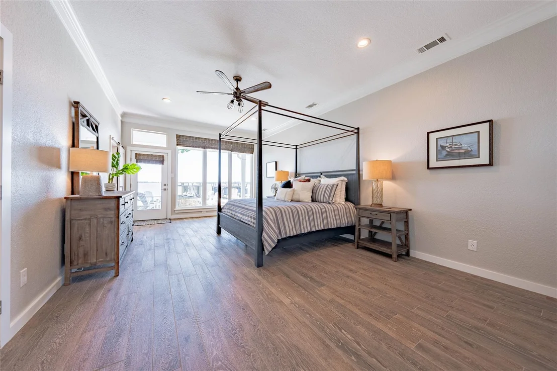 Photo of 684 Enchanted Isles Drive