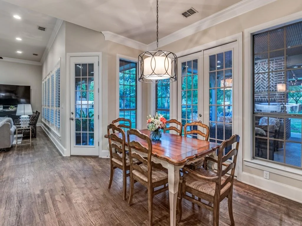 Photo of 701 Regency Court