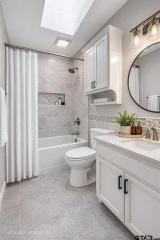 Photo of 206 Hideaway Lane Central