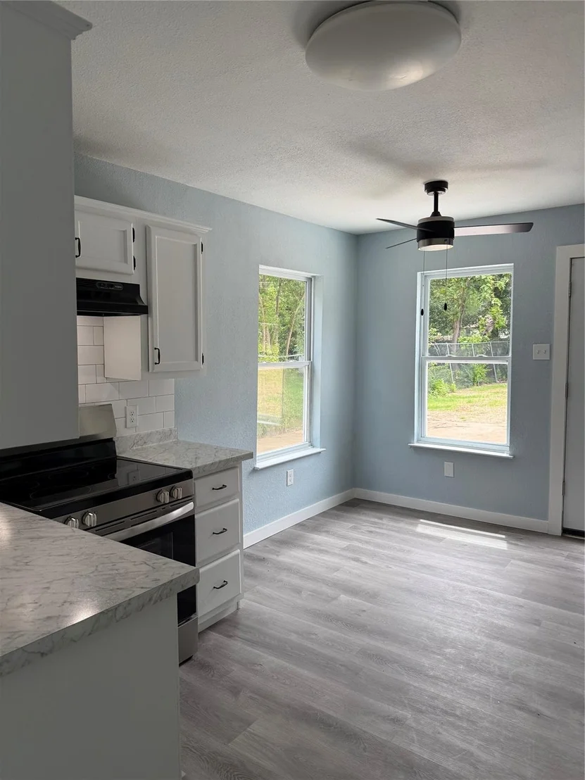 Photo of 2724 Gurley Avenue