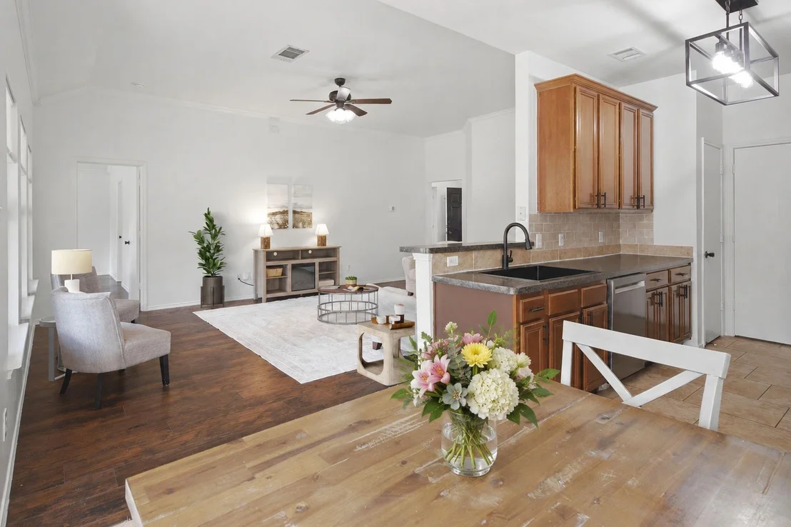 Photo of 412 Harvard Drive