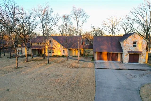Photo of 501 Private Road 5980