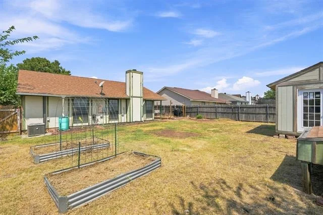 Photo of 749 Chanticleers Lane