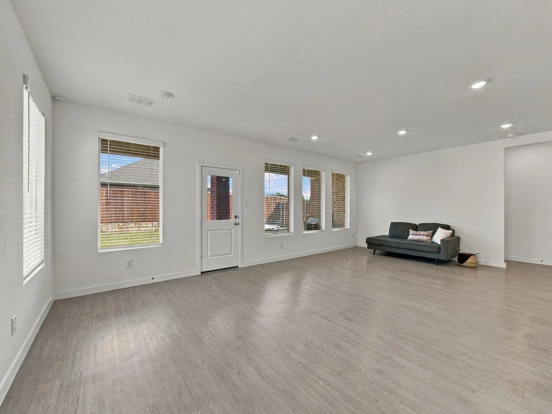 Photo of 1818 Holden Drive