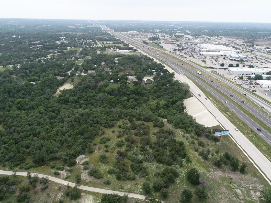 Photo of Unit RES at 3104 E Interstate 20