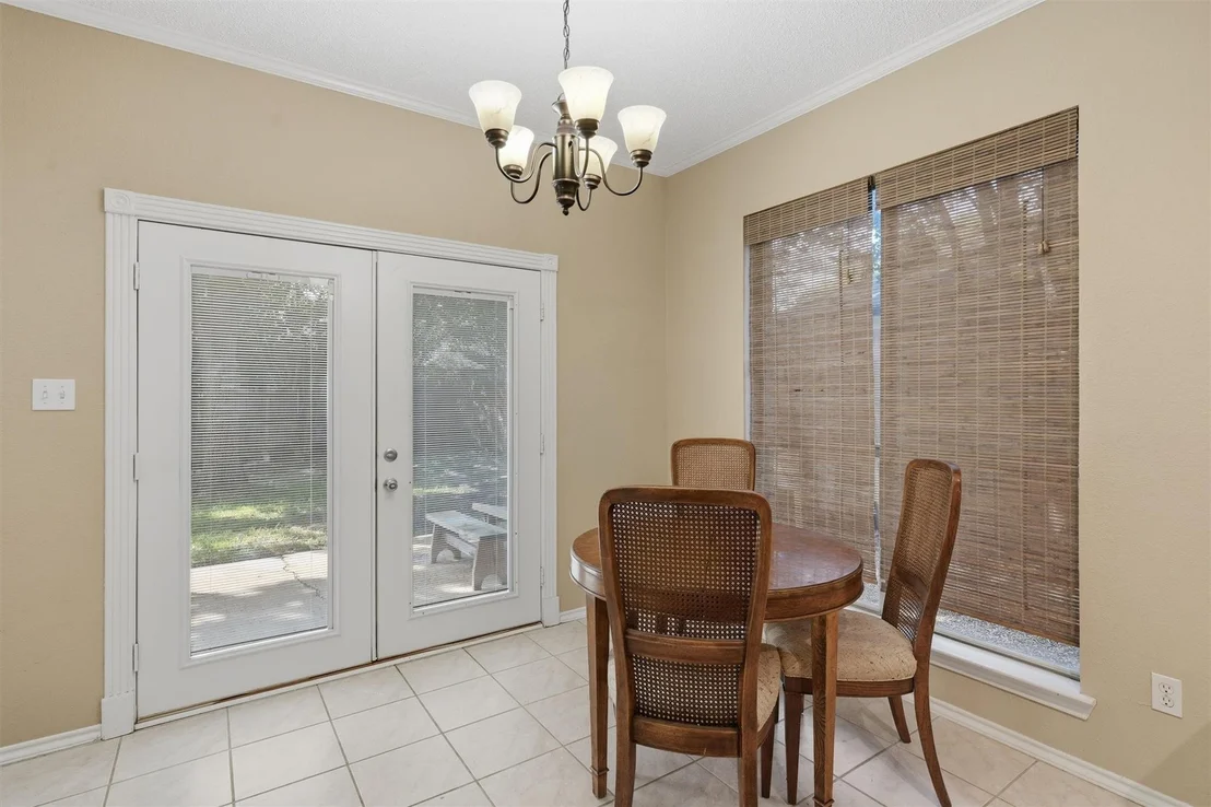 Photo of 609 Carette Drive