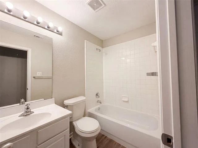 Photo of 1414 Kingston Place