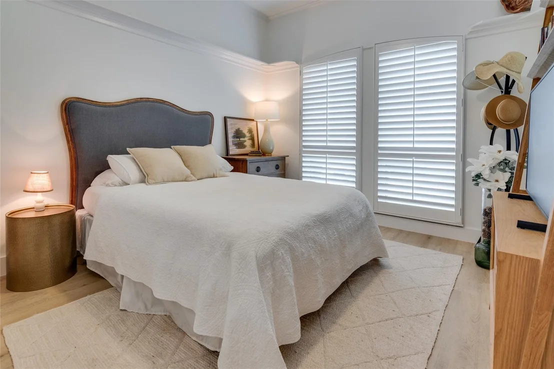 Photo of 2919 Sweet Briar Street