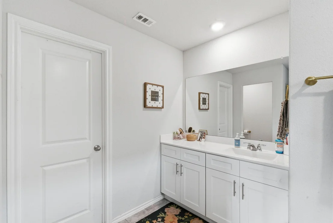 Photo of 549 Derby Lane