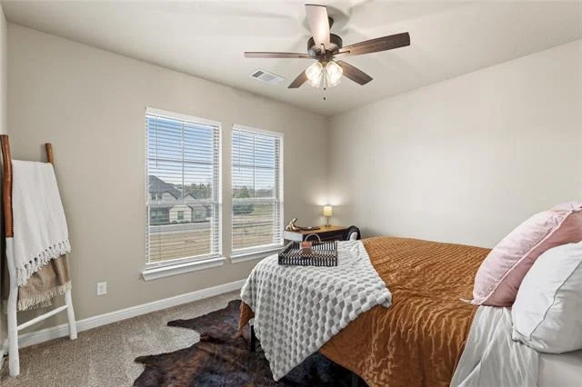 Photo of 916 Silverleaf Drive