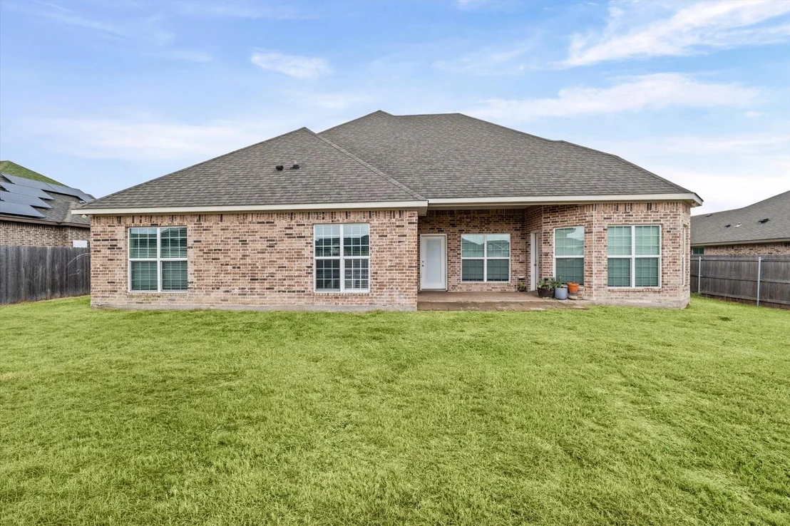 Photo of 370 Frederick Drive