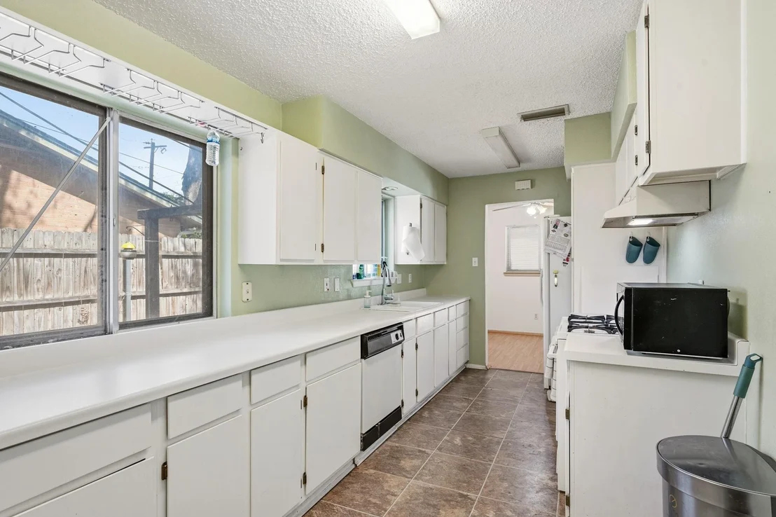 Photo of 419 Buffalo Drive