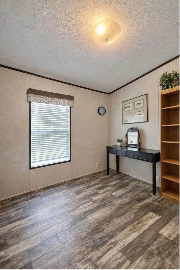 Photo of 750 Waterfront Row